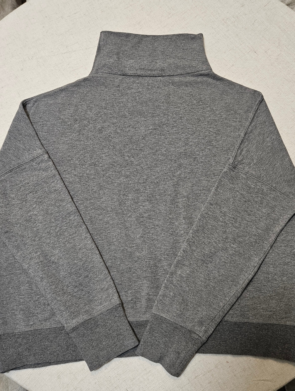 Vuori Restoration Mock Neck Pullover Heather Grey Small VW244